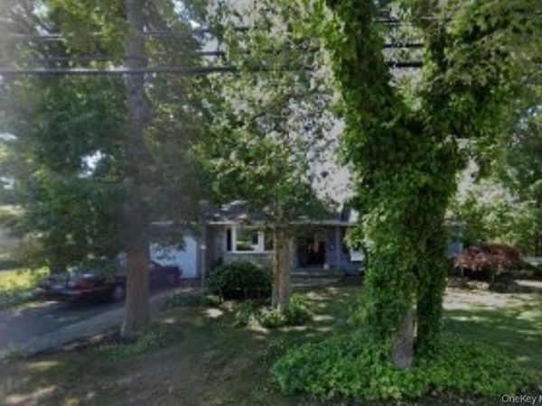 220 Terry Boulevard, Holbrook, NY 11741