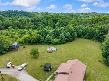 3492 Hawk Creek Road, London, KY 40741