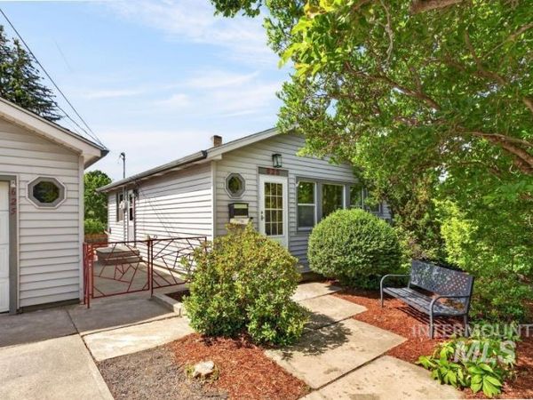 625 E 6th St, Moscow, ID 83843