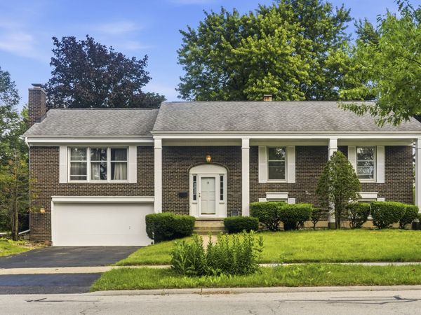 933 W Gilbert Avenue , Palatine, IL 60067