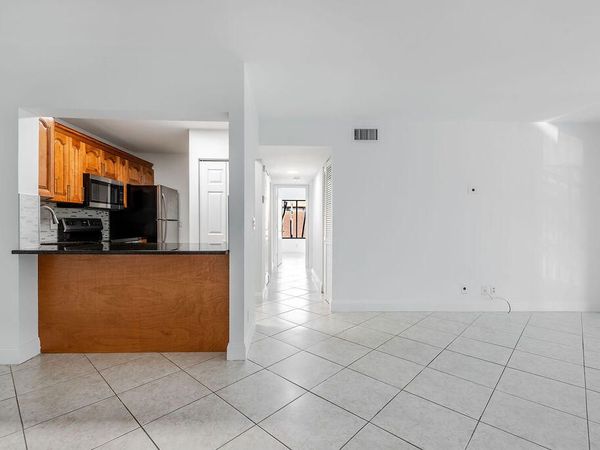 617 Sea Pine Way, Unit D2, Greenacres, FL 33415