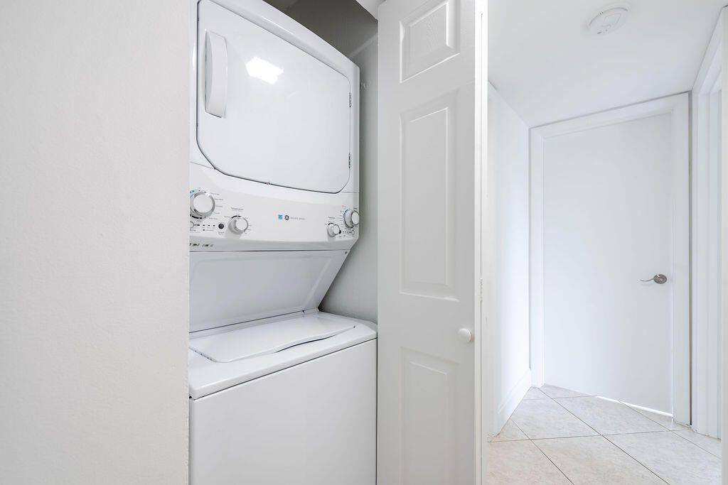 617 Sea Pine Way, Unit D2, Greenacres, FL 33415 Photo