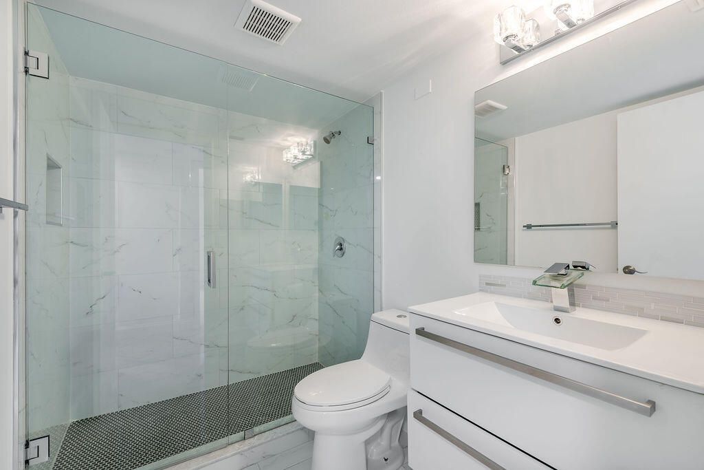 617 Sea Pine Way, Unit D2, Greenacres, FL 33415 Photo