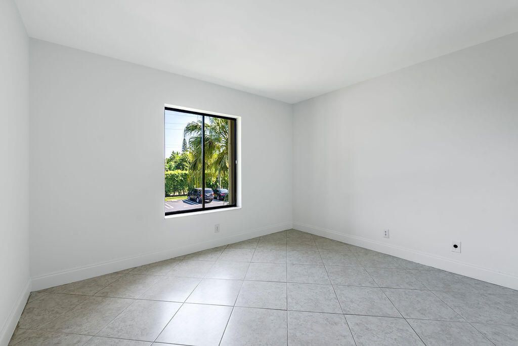 617 Sea Pine Way, Unit D2, Greenacres, FL 33415 Photo