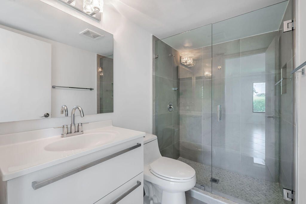 617 Sea Pine Way, Unit D2, Greenacres, FL 33415 Photo