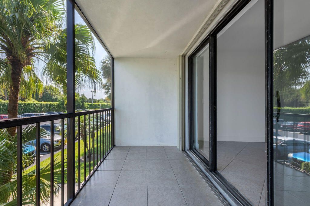 617 Sea Pine Way, Unit D2, Greenacres, FL 33415 Photo