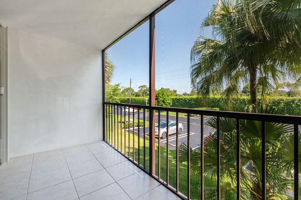 617 Sea Pine Way, Unit D2, Greenacres, FL 33415 Photo