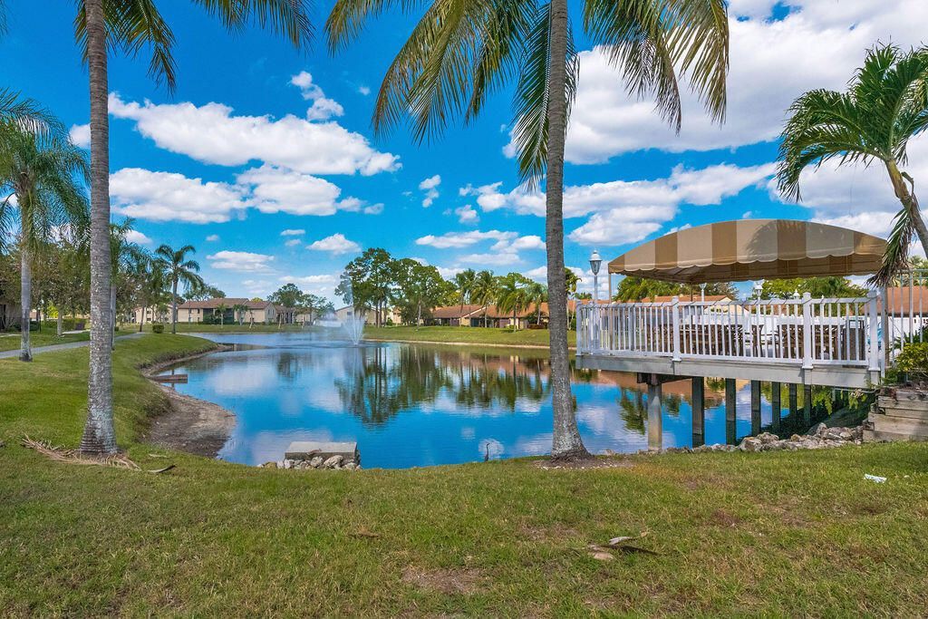 617 Sea Pine Way, Unit D2, Greenacres, FL 33415 Photo