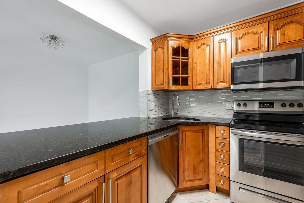 617 Sea Pine Way, Unit D2, Greenacres, FL 33415 Photo