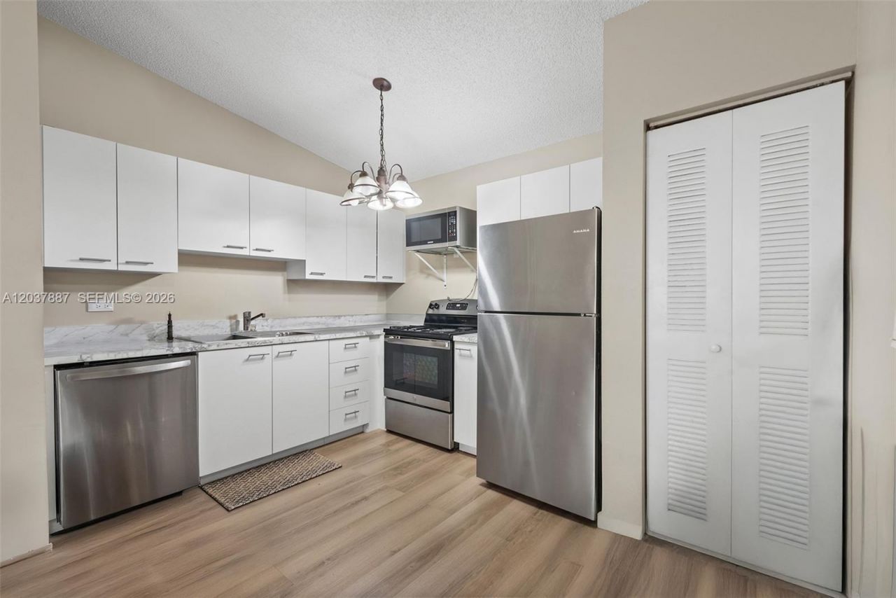 3690 N 56th Ave , Unit 948, Hollywood, FL 33021 Photo