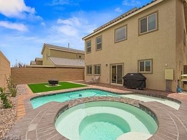 9122 Island Wolf Avenue , Las Vegas, NV 89149