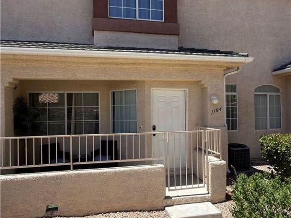 1104 Dusty Creek Street , Las Vegas, NV 89128