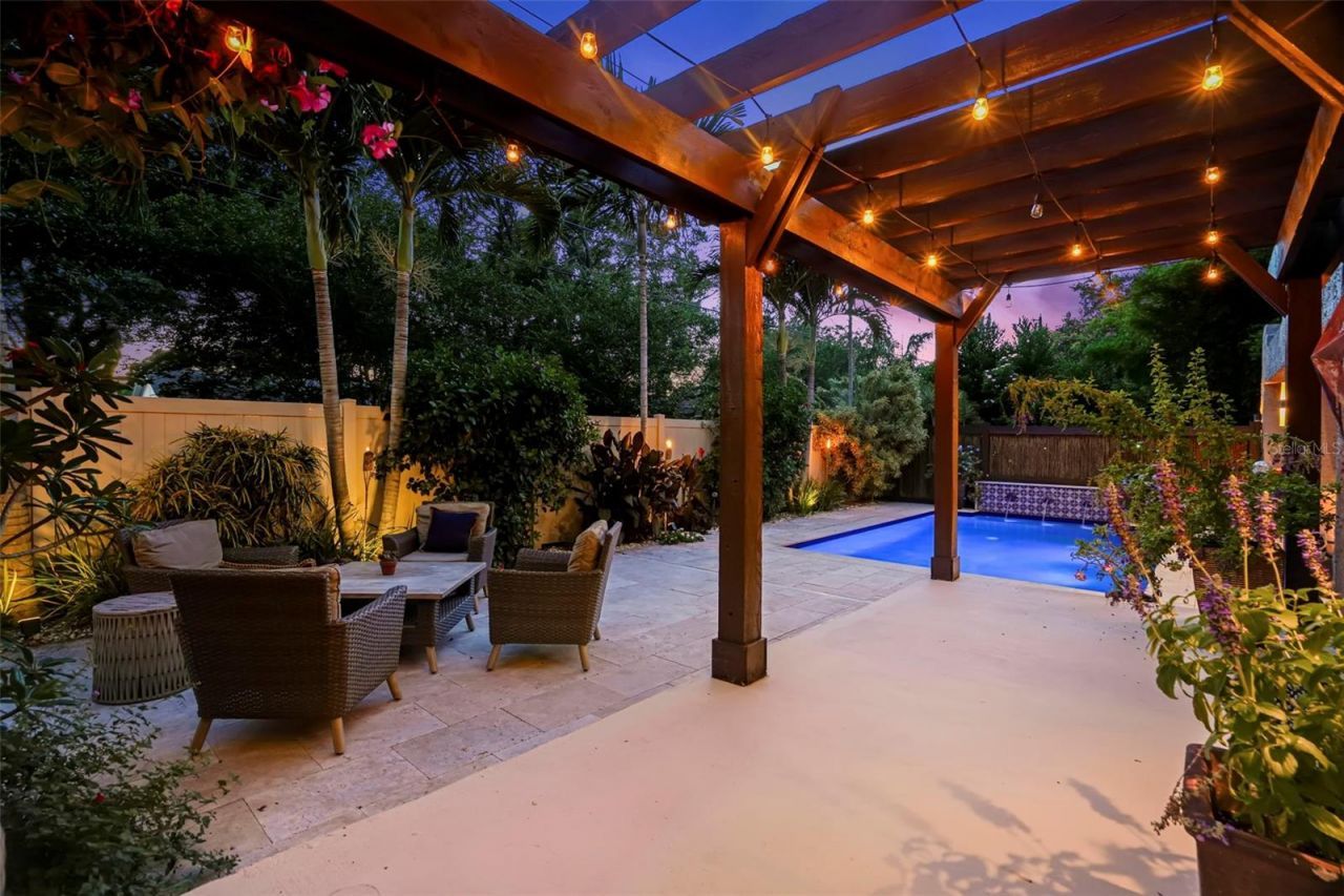 1125 11th Avenue Ne, Saint Petersburg, FL 33705 Photo