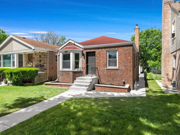 14424 S Wallace Avenue , Riverdale, IL 60827