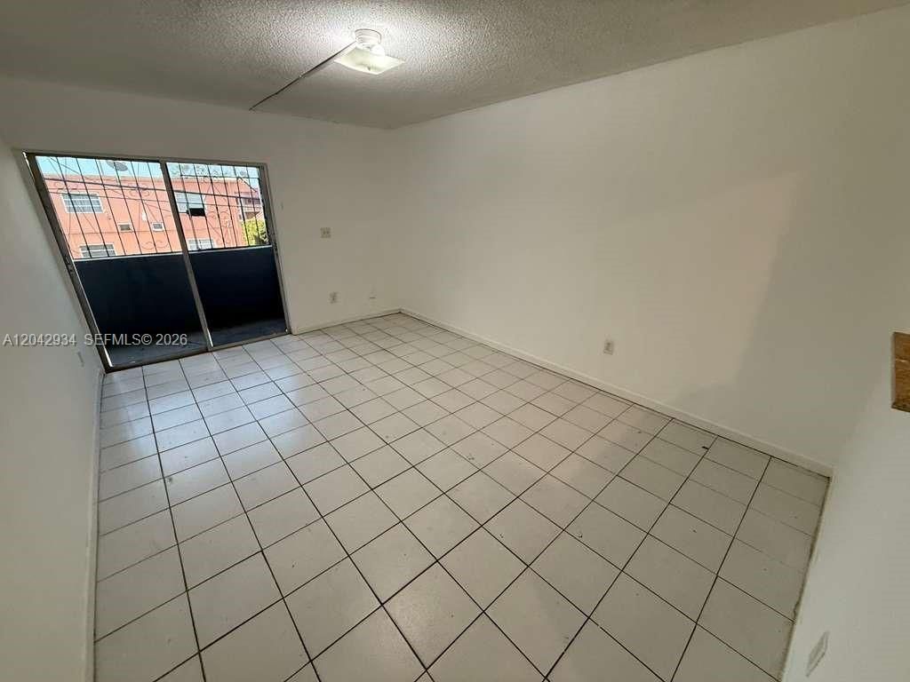 4370 NW 11th St , Unit 214, Miami, FL 33126 Photo