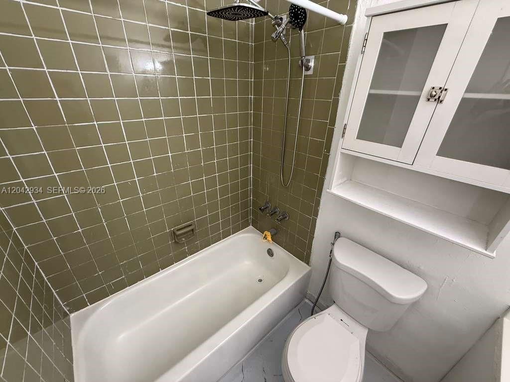 4370 NW 11th St , Unit 214, Miami, FL 33126 Photo