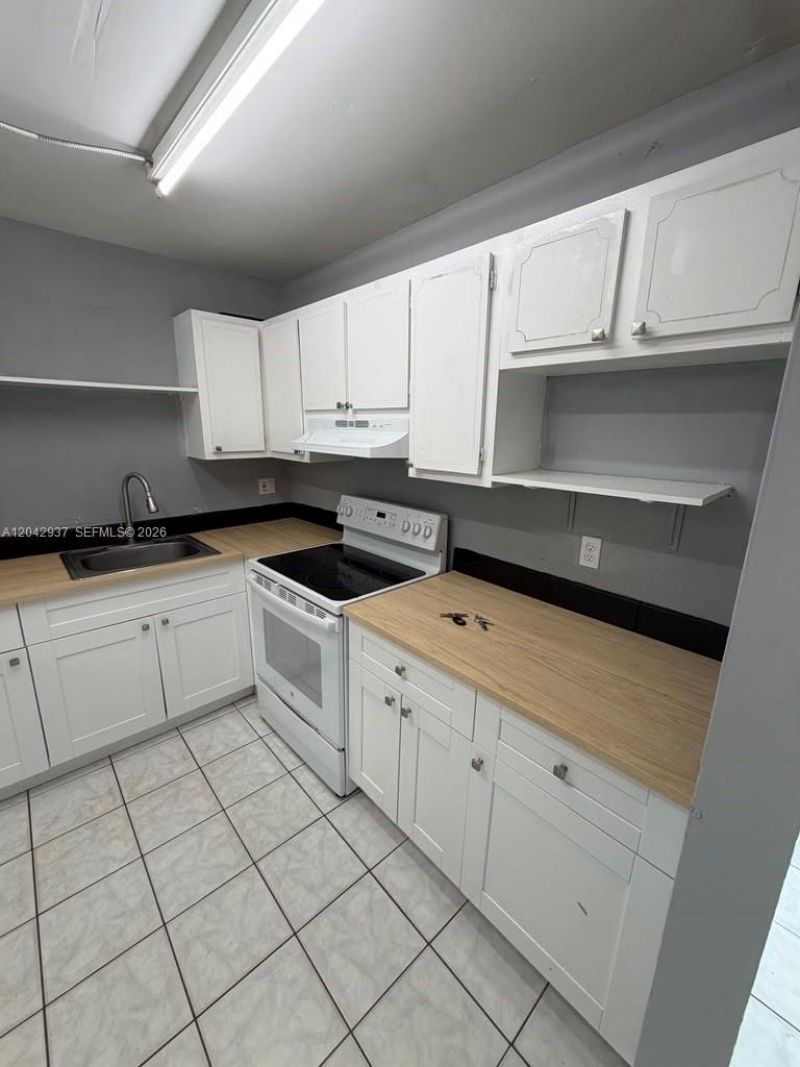 6070 W 19th Ave, Unit 314, Hialeah, FL 33012 Photo
