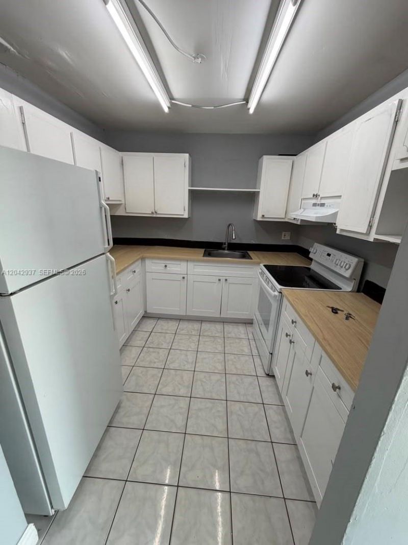 6070 W 19th Ave, Unit 314, Hialeah, FL 33012 Photo