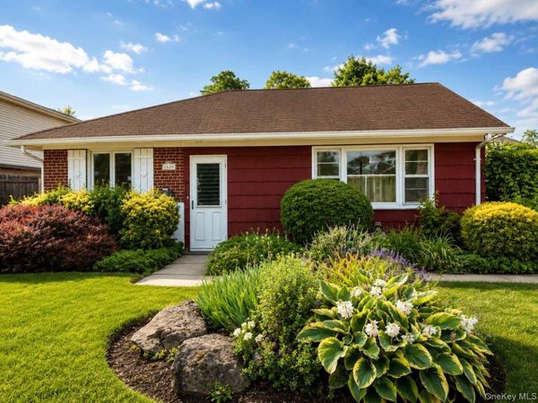 2526 Dogwood Avenue, East Meadow, NY 11554