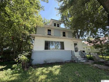 2427 Ellison Avenue, Omaha, NE 68111