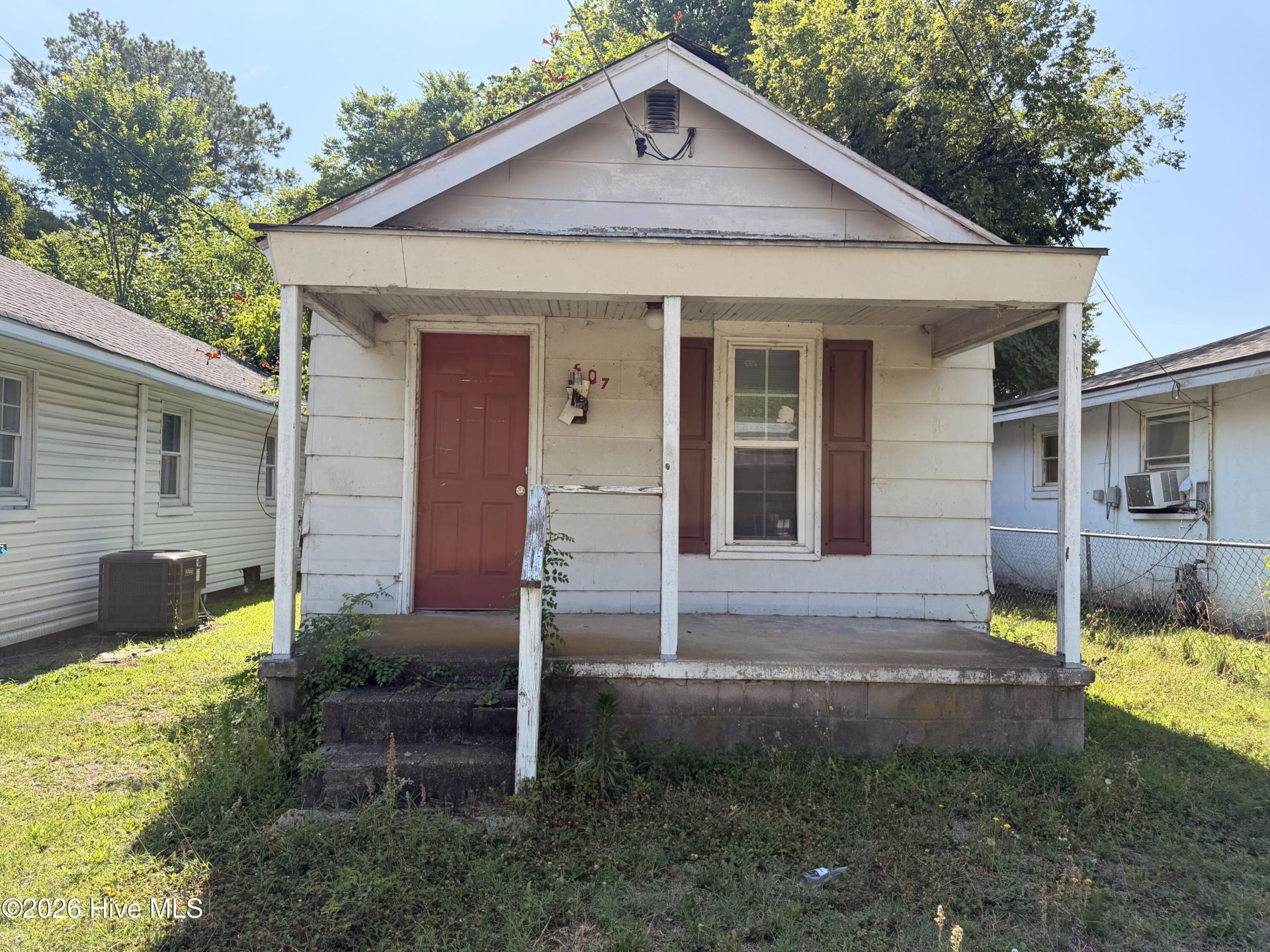 507 Grace Street S, Wilson, NC 27893 Main Photo