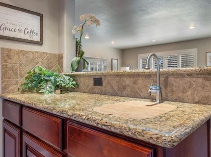 50 W Yorkshire Dr, Stockton, CA 95207 Photo