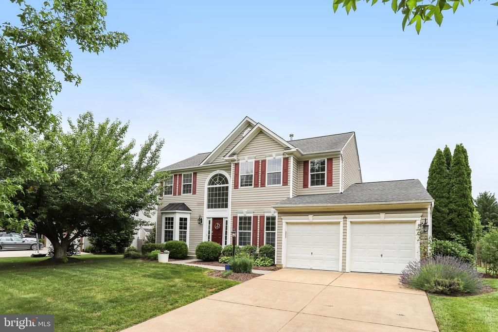 712 Sunflower Court, Purcellville, VA 20132 Main Photo