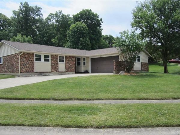 4902 Birchview Court, Huber Heights, OH 45424