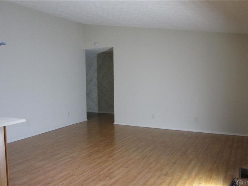 4902 Birchview Court, Huber Heights, OH 45424 Photo 11