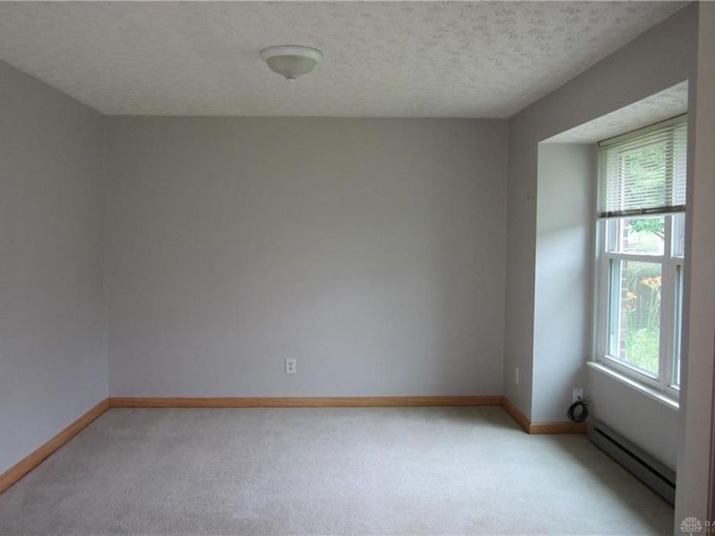 4902 Birchview Court, Huber Heights, OH 45424 Photo 12