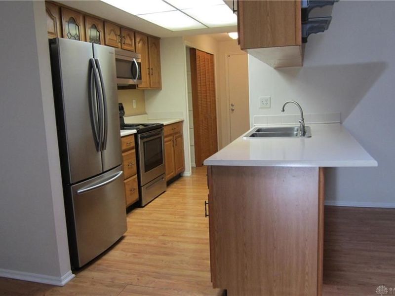 4902 Birchview Court, Huber Heights, OH 45424 Photo 5