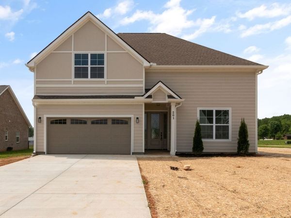 201 Lookout Dr , Winchester, TN 37398