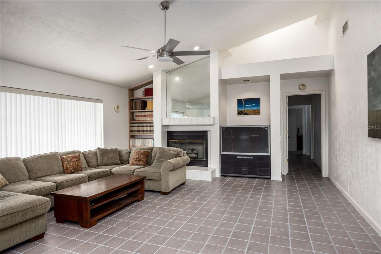 4616 NW 57th Drive, Gainesville, FL 32606 Photo