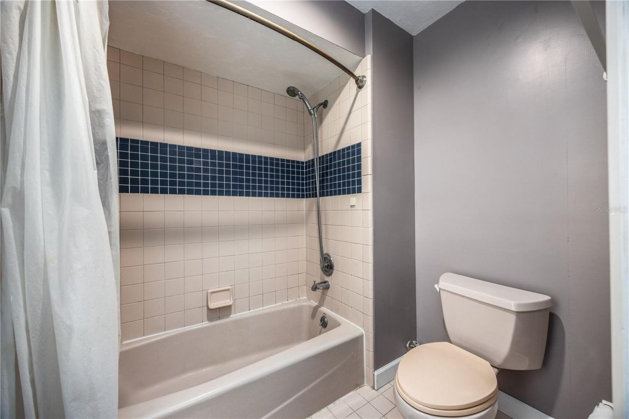 4616 NW 57th Drive, Gainesville, FL 32606 Photo