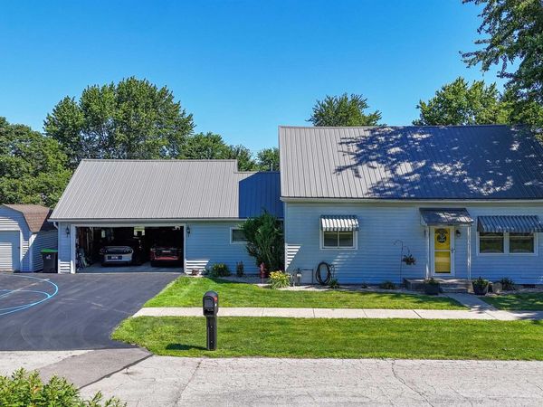 230 W Allen Street, Markle, IN 46770