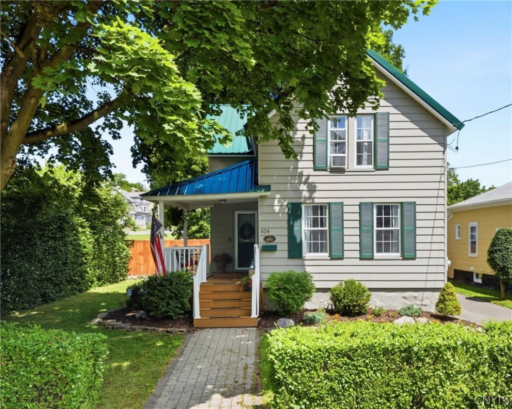 424 Cayuga Street, Syracuse, NY 13204 Main Photo