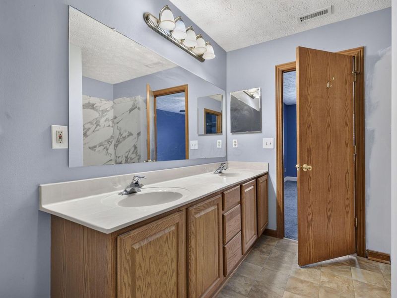 1899 Winding Hollow Drive, Grove City, OH 43123 Photo 27