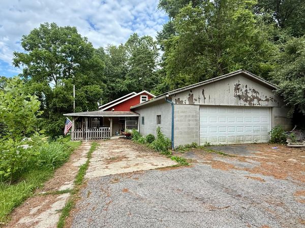 14856 Brushy Fork Road SE, Heath, OH 43056