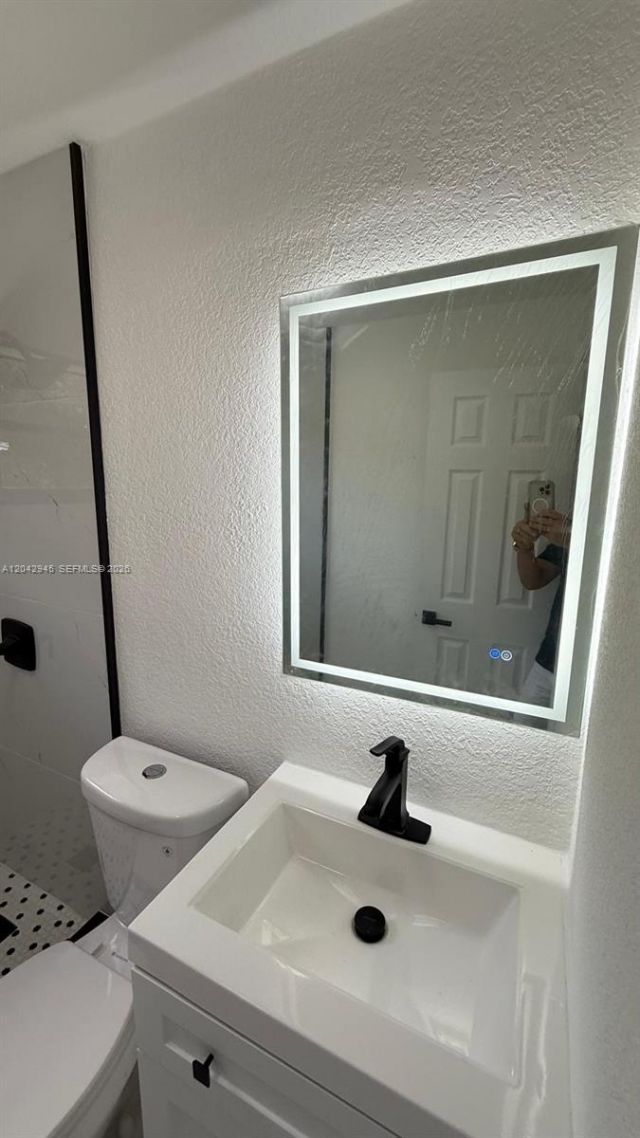 980 NE 146th St , North Miami, FL 33161 Photo