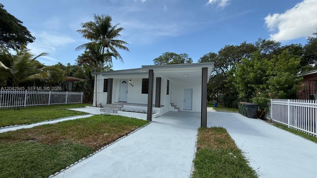 980 NE 146th St , North Miami, FL 33161 Photo