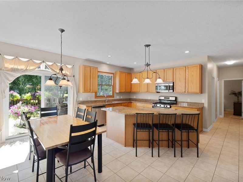 12300 Coopers Run, Strongsville, OH 44149 Photo 12