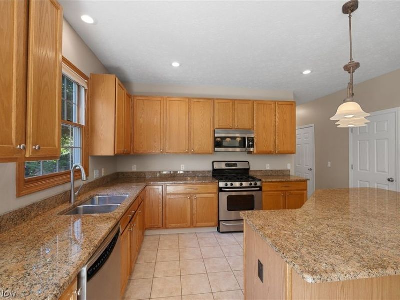 12300 Coopers Run, Strongsville, OH 44149 Photo 15