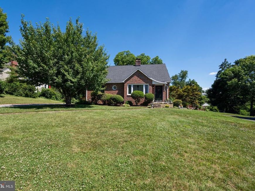 223 Edridge Way , Catonsville, MD 21228 Main Photo