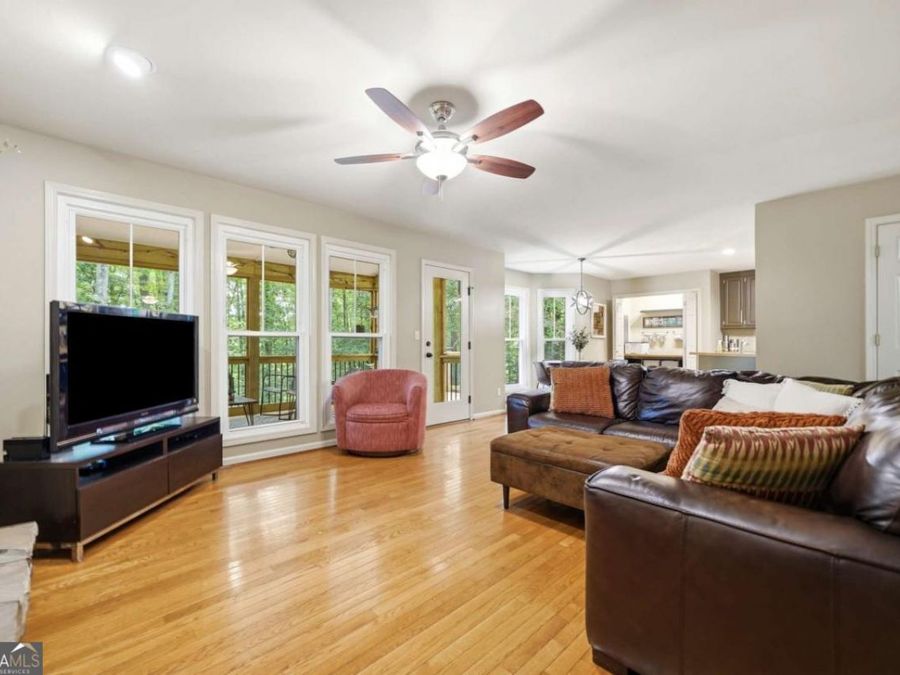 Property Image 29