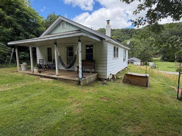 691 Old Balsam Road , Waynesville, NC 28786