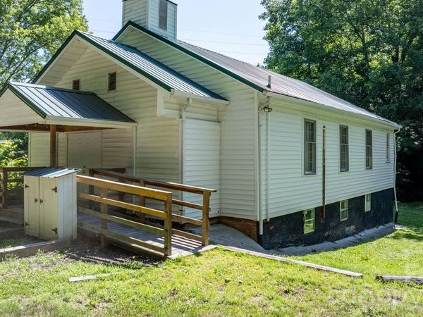 1715 Morningstar Church Road , Lenoir, NC 28645