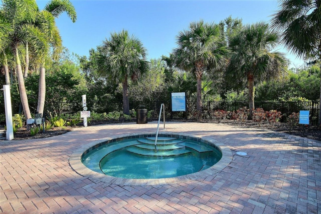 5825 Fieldmoor Court, Palmetto, FL 34221 Photo