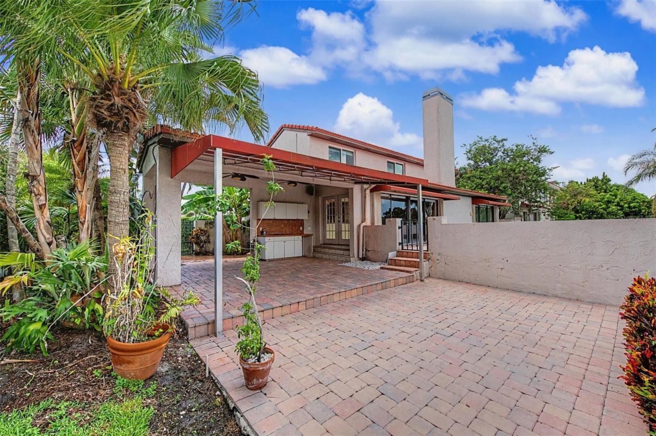 7011 Pelican Island Drive, Tampa, FL 33634 Photo