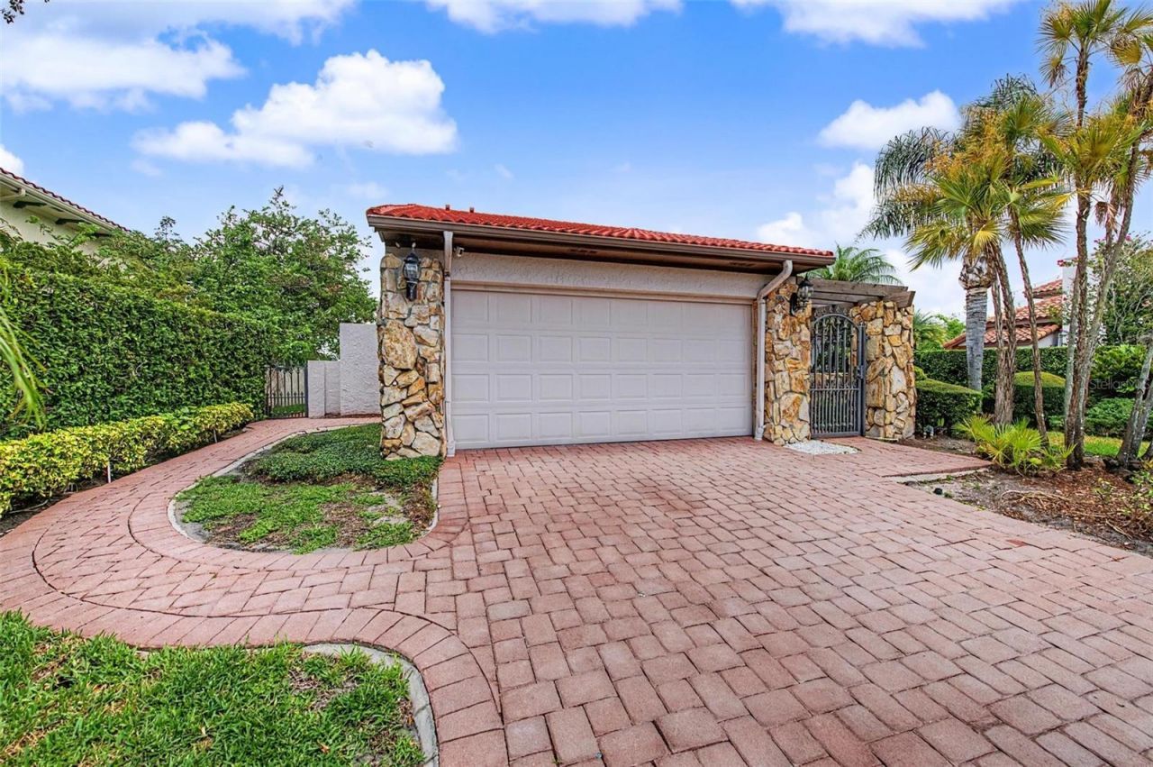 7011 Pelican Island Drive, Tampa, FL 33634 Photo