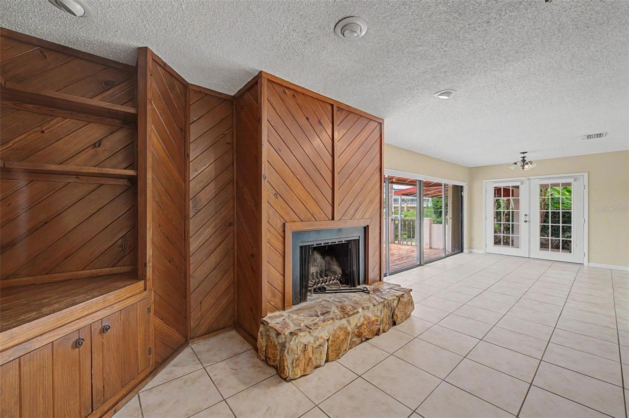 7011 Pelican Island Drive, Tampa, FL 33634 Photo